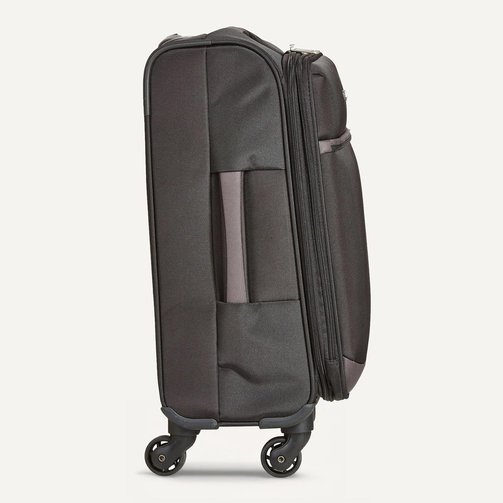 18" Medium Expandable Softside Suitcase with Spinner Wheels, Black T29199