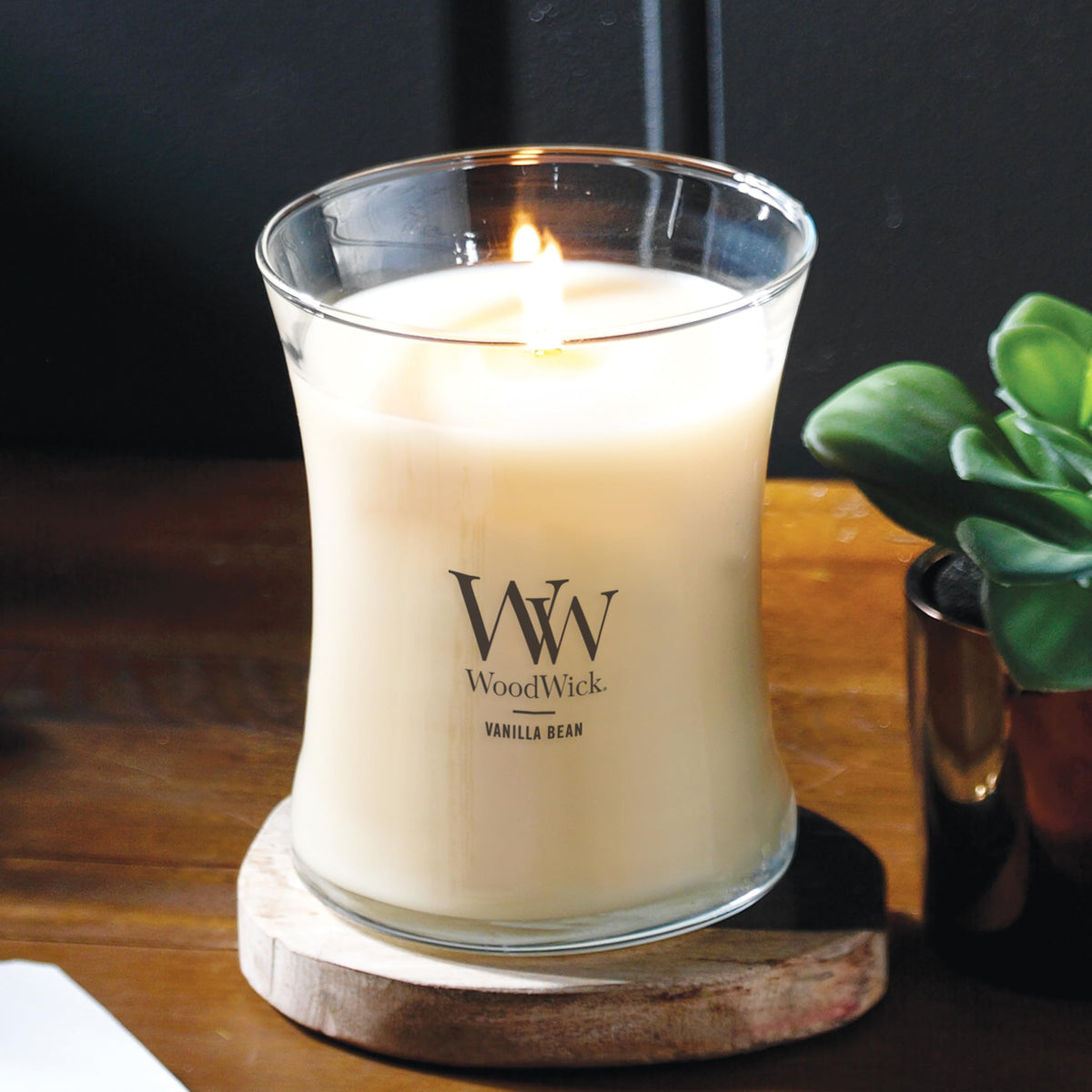 Vanilla Bean Scented Candle 9.7oz P628